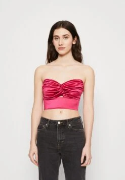 Wal G Razz Knot Crop - Top