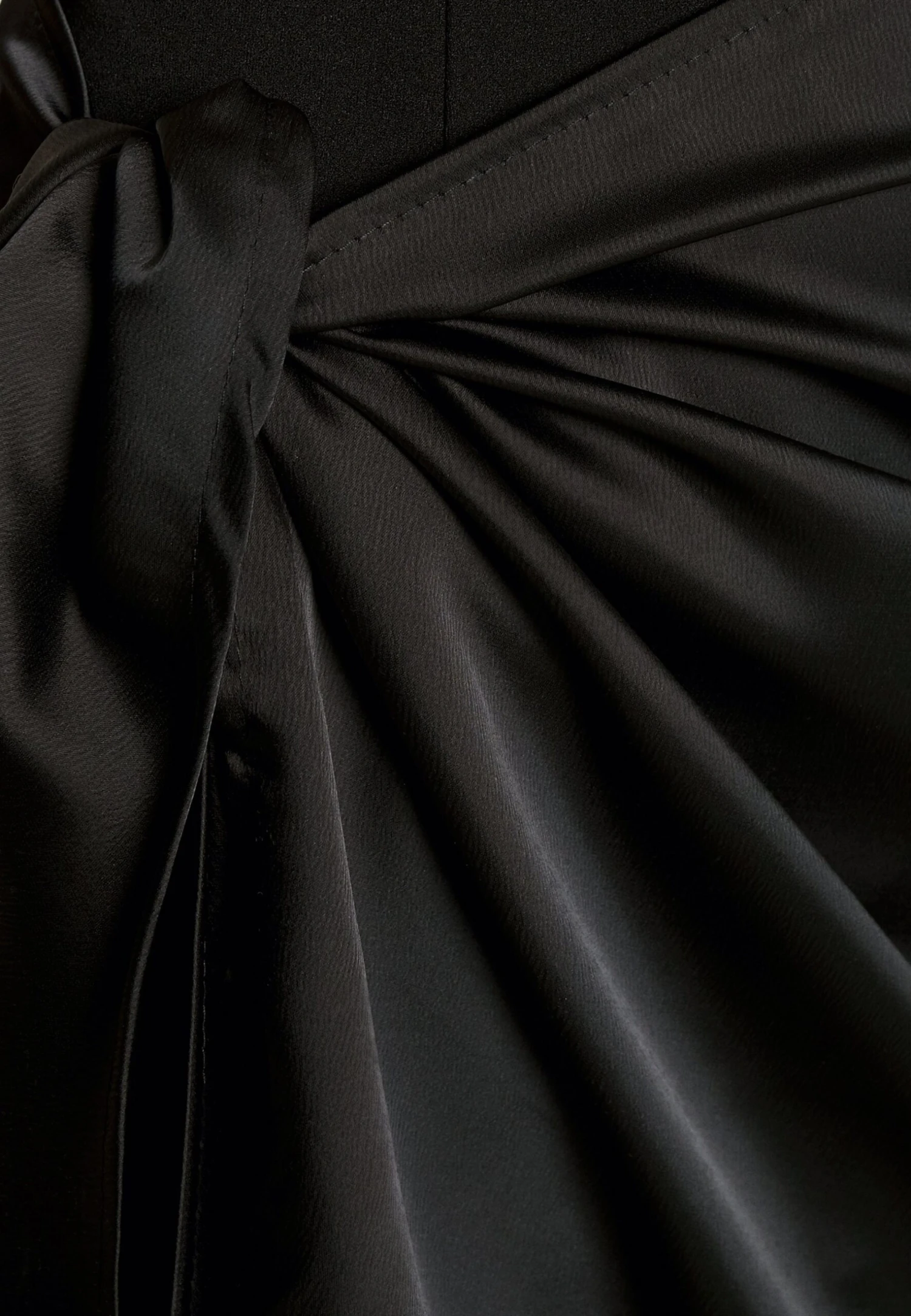 Wal G Holiday Alex Wrap Skirt Mini - Cocktail Dress / Party Dress - Black - Image 5