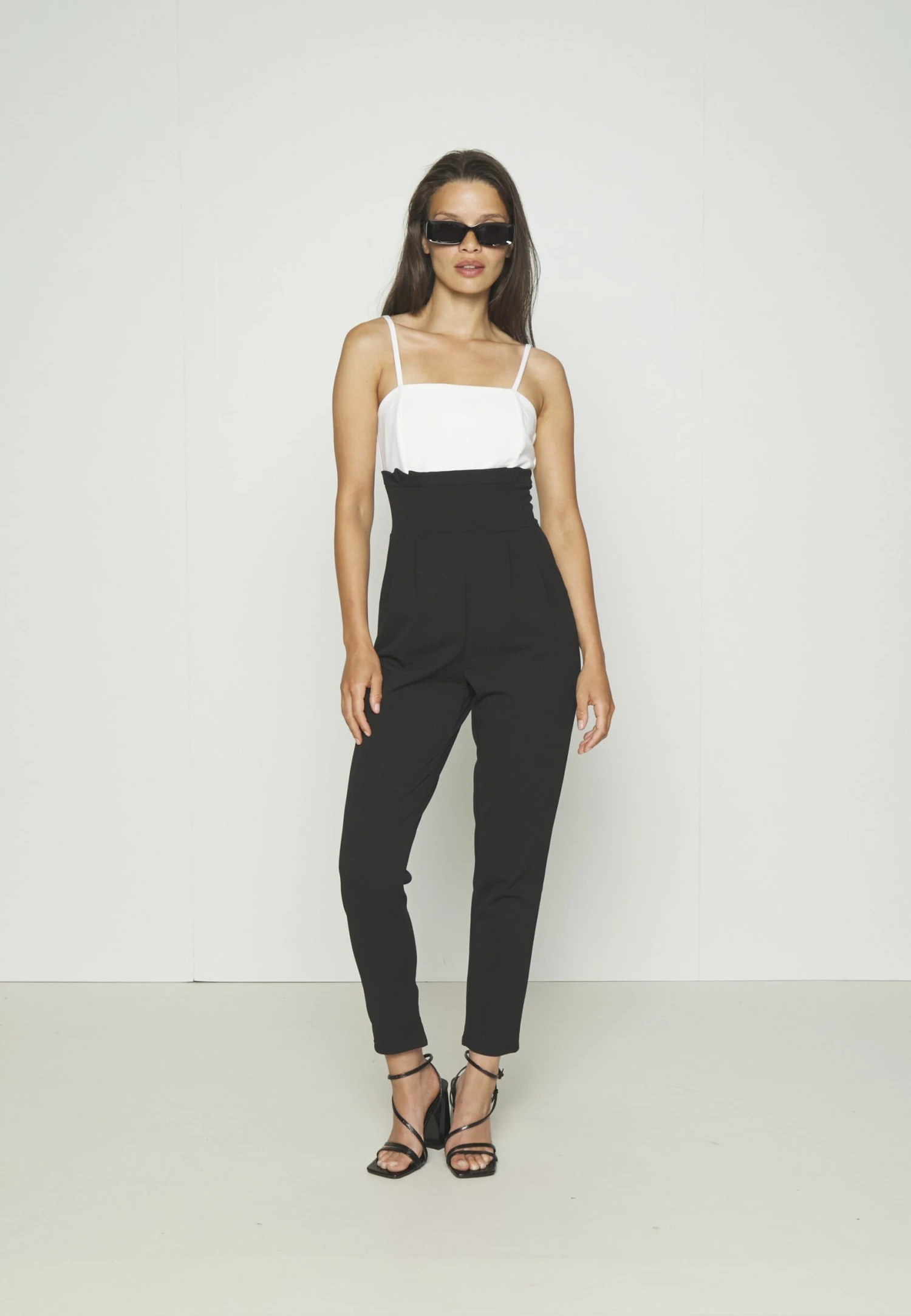 Janya Contrast - Jumpsuit - Black/White - Image 2