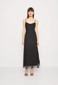 Wal G Sandy - Maxi Dress - Black