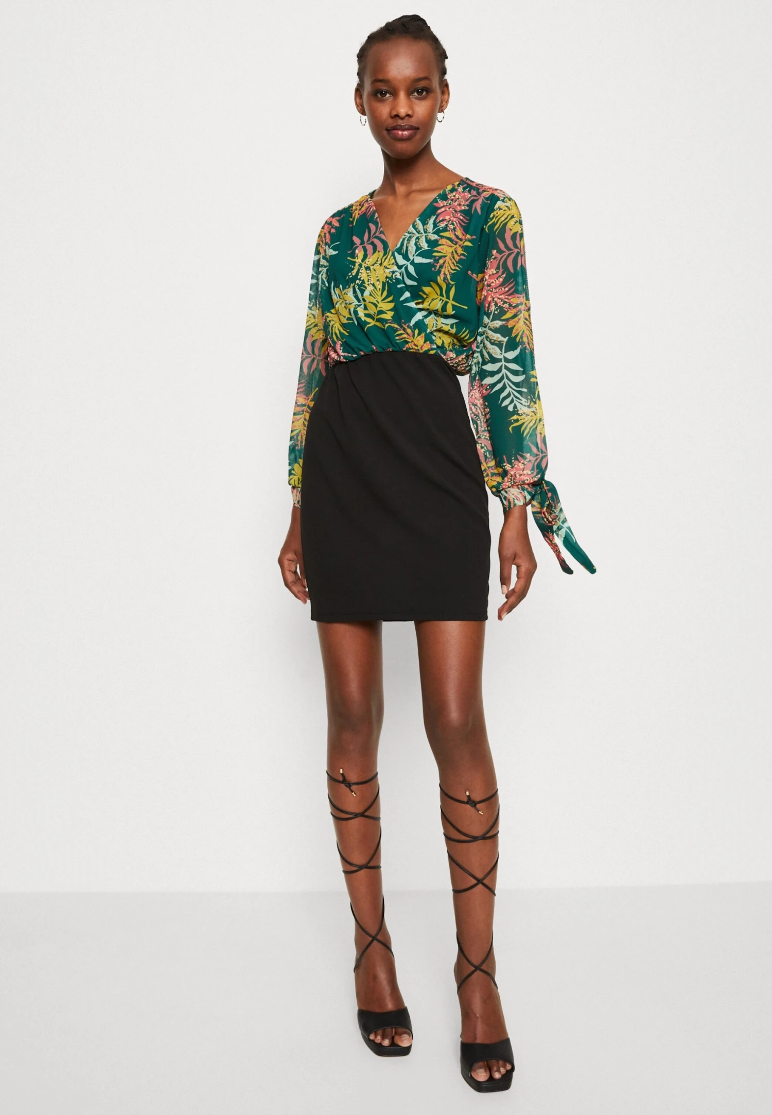 Wal G Cruise Collection Tropical Contrast Mini Dress - Day Dress - Multicoloured - Image 4
