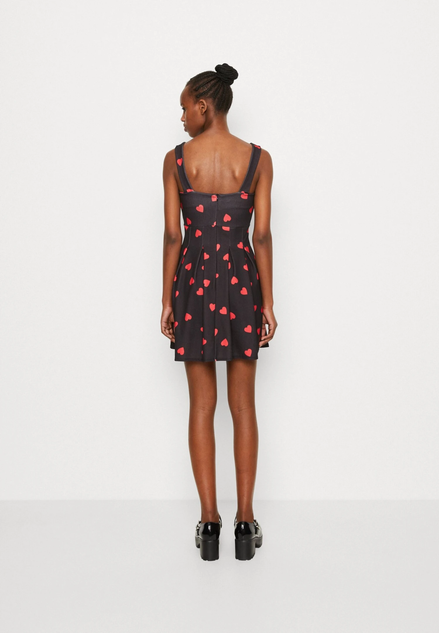 Wal G Valentines Elle Heart Skater - Jersey Dress - Black/Red - Image 3